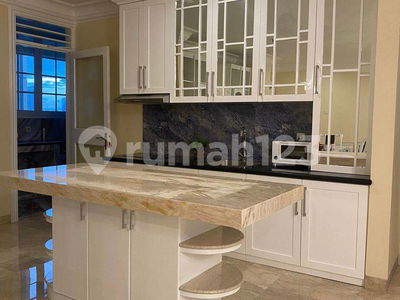 Mangga Dua Court, Indonesia  Mangga Dua Court, Indonesia