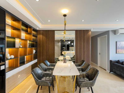 The Sun Me Tri, Vietnam The Sun Me Tri, Vietnam