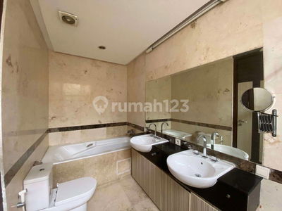 Pearl Beach, Indonesia  Pearl Beach, Indonesia