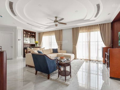 D'. Le Roi Soleil, Vietnam D'. Le Roi Soleil, Vietnam