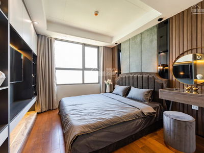 The Nine, Vietnam The Nine, Vietnam