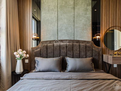 The Nine, Vietnam The Nine, Vietnam