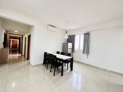 The Canary, Vietnam The Canary, Vietnam