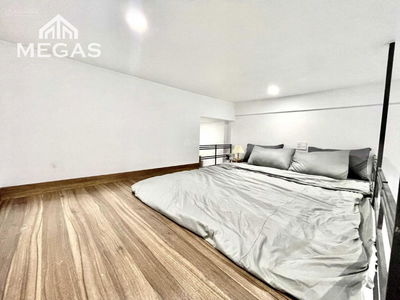 Nun Huynh Lien Street, Vietnam Nun Huynh Lien Street, Vietnam