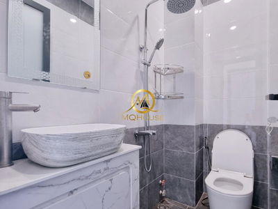 Thanh Thai Street, Vietnam Thanh Thai Street, Vietnam