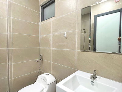 Phan Xich Long Street, Vietnam Phan Xich Long Street, Vietnam