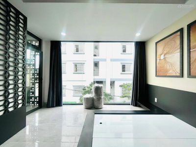 Nguyen Oanh Street, Vietnam Nguyen Oanh Street, Vietnam