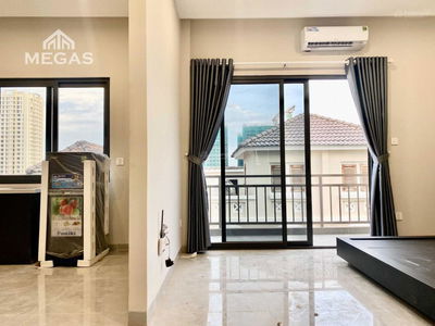 Truong Van Bang Street, Vietnam Truong Van Bang Street, Vietnam