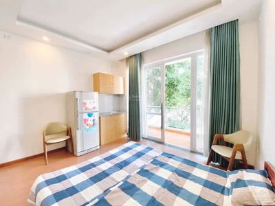 Cao Duc Lan Street, Vietnam Cao Duc Lan Street, Vietnam