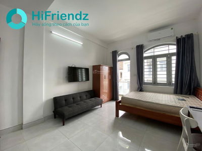 Tran Nao Street, Vietnam  Tran Nao Street, Vietnam