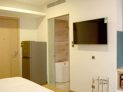 Mai Chi Tho Street, Vietnam Mai Chi Tho Street, Vietnam