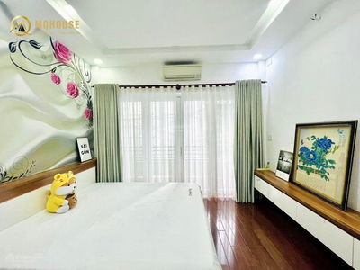 Le Van Sy Street, Vietnam Le Van Sy Street, Vietnam