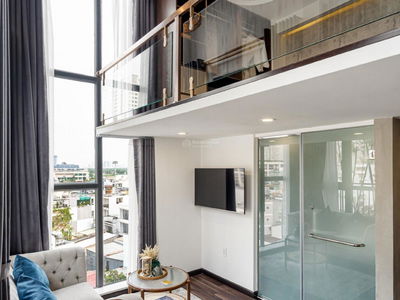 Lac Long Quan Street, Vietnam Lac Long Quan Street, Vietnam