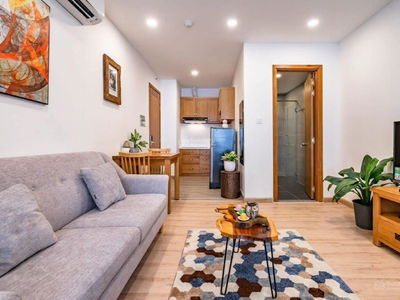 Huynh Van Banh Street, Vietnam  Huynh Van Banh Street, Vietnam