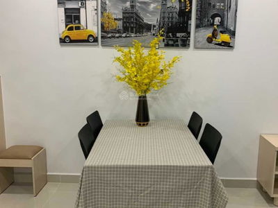 Topaz Elite, Vietnam Topaz Elite, Vietnam