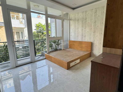 Tran Nao Street, Vietnam  Tran Nao Street, Vietnam