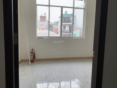 Van Kiep Street, Vietnam  Van Kiep Street, Vietnam