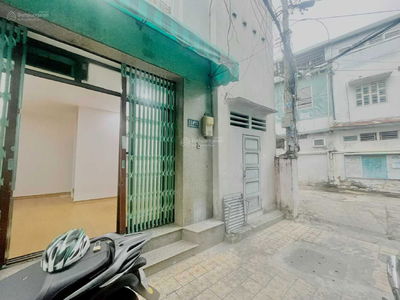 Tran Quoc Toan Street, Vietnam Tran Quoc Toan Street, Vietnam