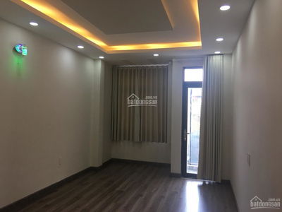 Cach Mang Thang Tam Street, Vietnam Cach Mang Thang Tam Street, Vietnam