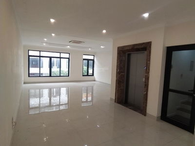 Ham Nghi Street, Vietnam Ham Nghi Street, Vietnam