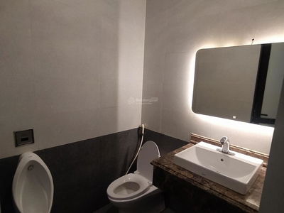 Ham Nghi Street, Vietnam Ham Nghi Street, Vietnam