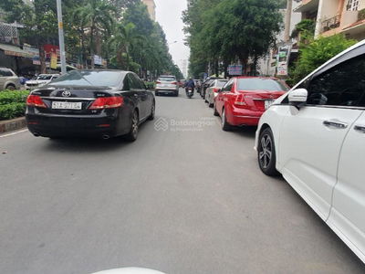 Song Hanh Street, Vietnam  Song Hanh Street, Vietnam