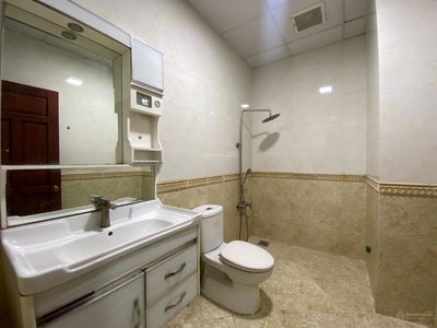 Street 15B, Vietnam  Street 15B, Vietnam