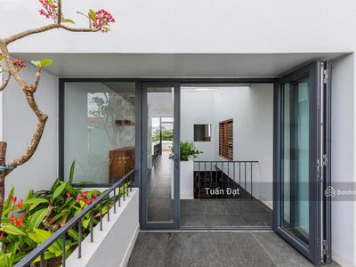 Ton Duc Thang Street, Vietnam Ton Duc Thang Street, Vietnam