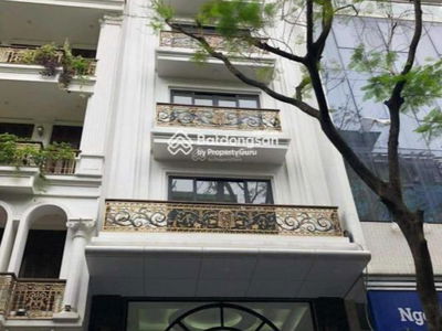 Lac Long Quan Street, Vietnam Lac Long Quan Street, Vietnam