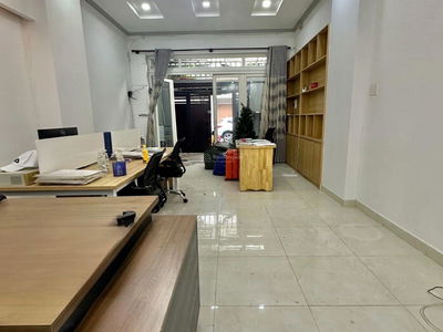 Cong Hoa Street, Vietnam Cong Hoa Street, Vietnam