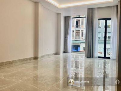 Ton Duc Thang Street, Vietnam Ton Duc Thang Street, Vietnam