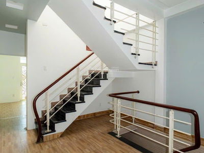 Bung Ong Thoan Street, Vietnam  Bung Ong Thoan Street, Vietnam