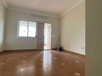 Nguyen Hoang Ton Street, Vietnam Nguyen Hoang Ton Street, Vietnam