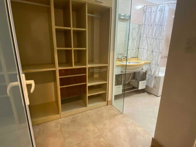 Nguyen Hoang Ton Street, Vietnam Nguyen Hoang Ton Street, Vietnam