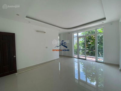 Nguyen Quy Canh Street, Vietnam Nguyen Quy Canh Street, Vietnam