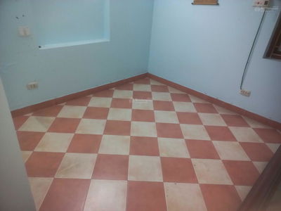 Nguyen Van Cu Street, Vietnam Nguyen Van Cu Street, Vietnam