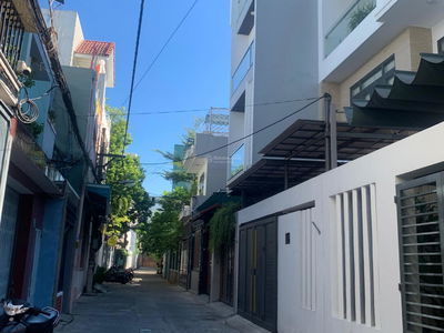 Ong Ich Khiem Street, Vietnam  Ong Ich Khiem Street, Vietnam