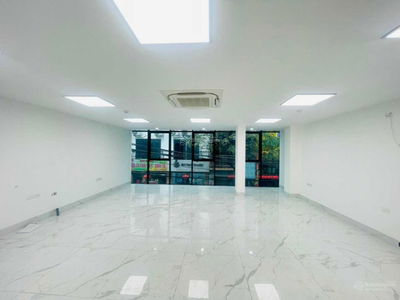 Nguyen Hong Street, Vietnam Nguyen Hong Street, Vietnam