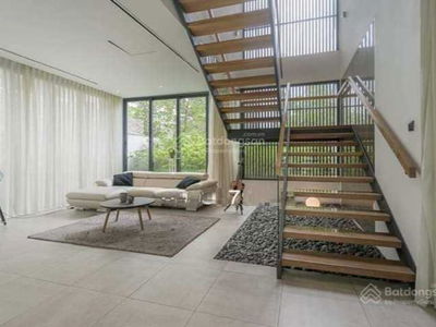 Nguyen Van Huong Street, Vietnam Nguyen Van Huong Street, Vietnam