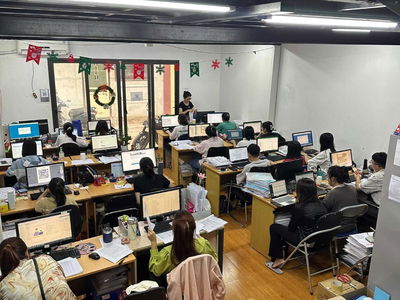 Dong Bat Street, Vietnam Dong Bat Street, Vietnam