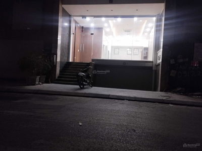 Lac Long Quan Street, Vietnam Lac Long Quan Street, Vietnam