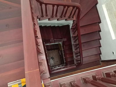 Lac Long Quan Street, Vietnam Lac Long Quan Street, Vietnam