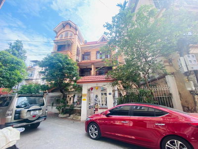 Ton Duc Thang Street Ton Duc Thang Street