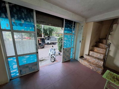 Doi Can Street, Vietnam  Doi Can Street, Vietnam