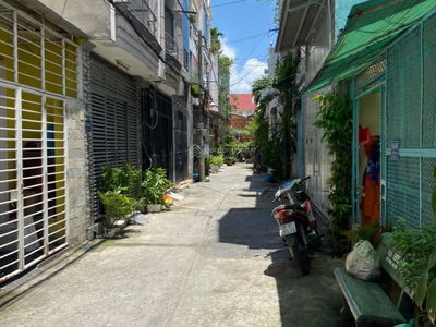 Le Dinh Tham Street, Vietnam Le Dinh Tham Street, Vietnam