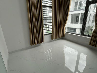 East Tang Long, Vietnam  East Tang Long, Vietnam