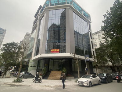 Hoang Quoc Viet Street, Vietnam Hoang Quoc Viet Street, Vietnam