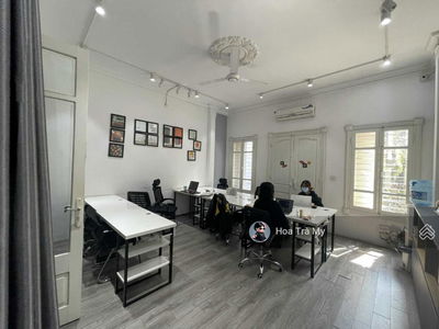 Lac Long Quan Street, Vietnam Lac Long Quan Street, Vietnam