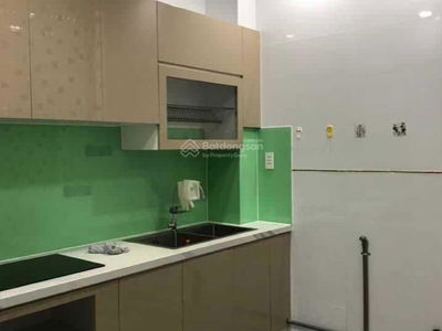 Lac Long Quan Street, Vietnam  Lac Long Quan Street, Vietnam