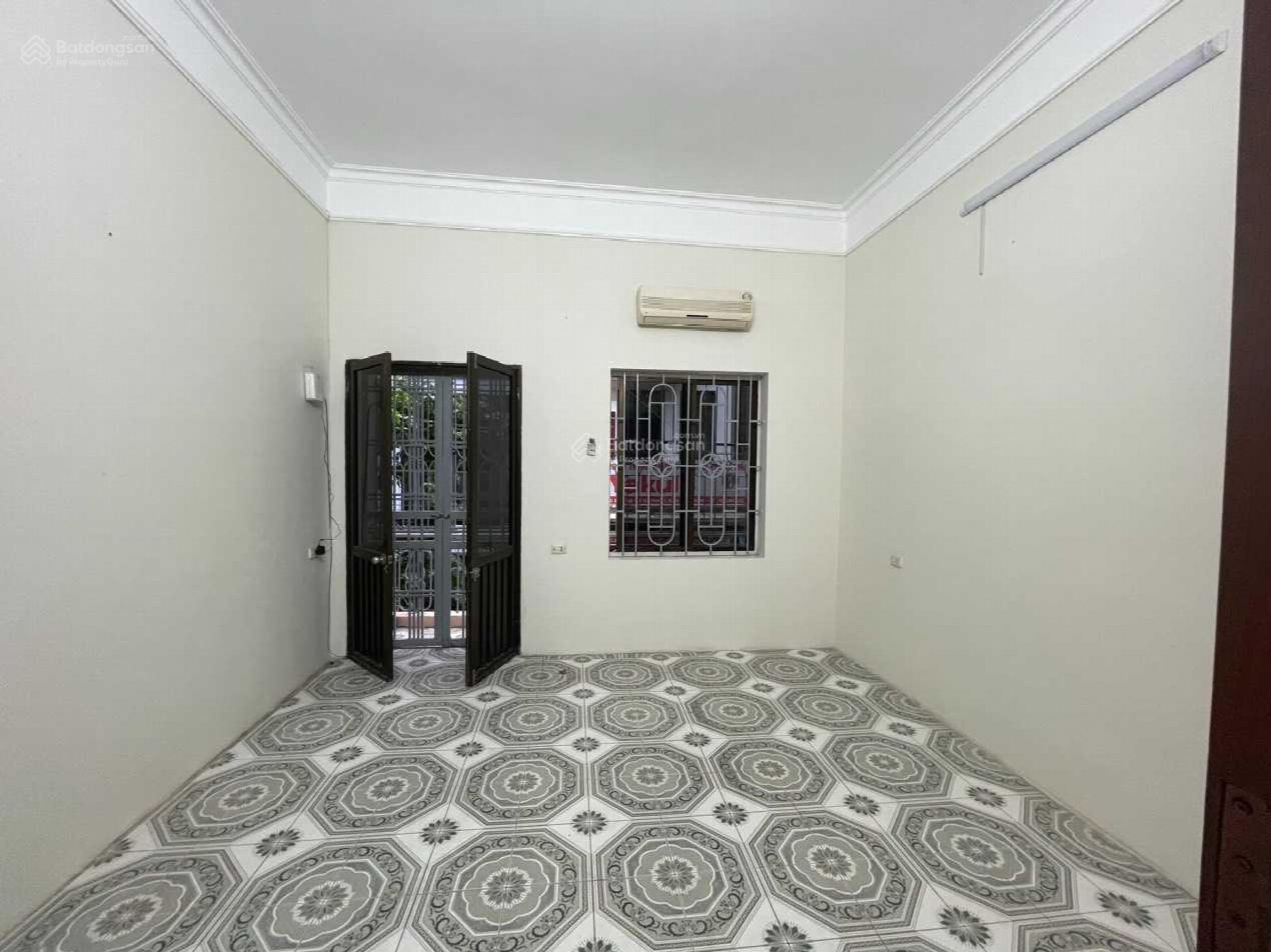 Giai Phong Street, Vietnam Giai Phong Street, Vietnam